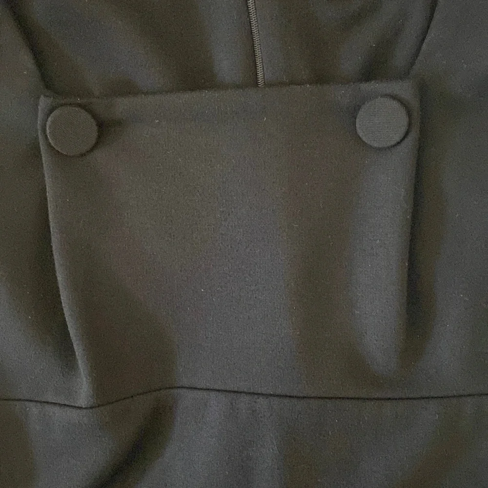 Adrienne Vittadini Sleeveless Sheath Dress - Picture 4 of 7